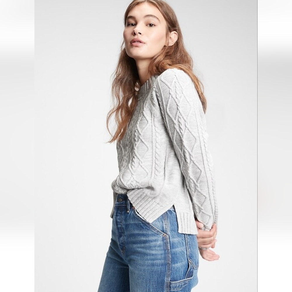 GAP Cable knit crewneck sweater GREY GRAY large